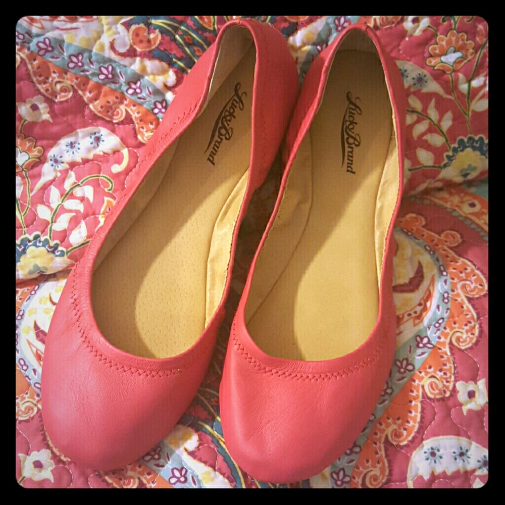 LUCKY BRAND FLATS